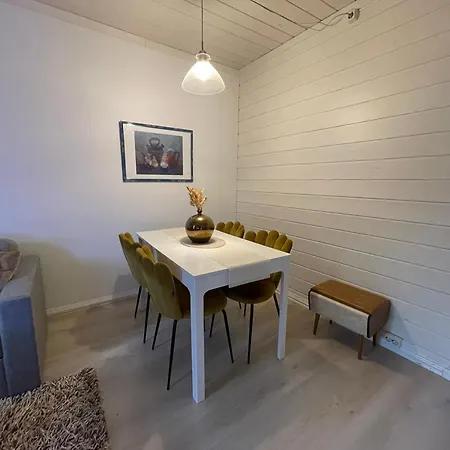 Free Parking At Cozy & Getaway *